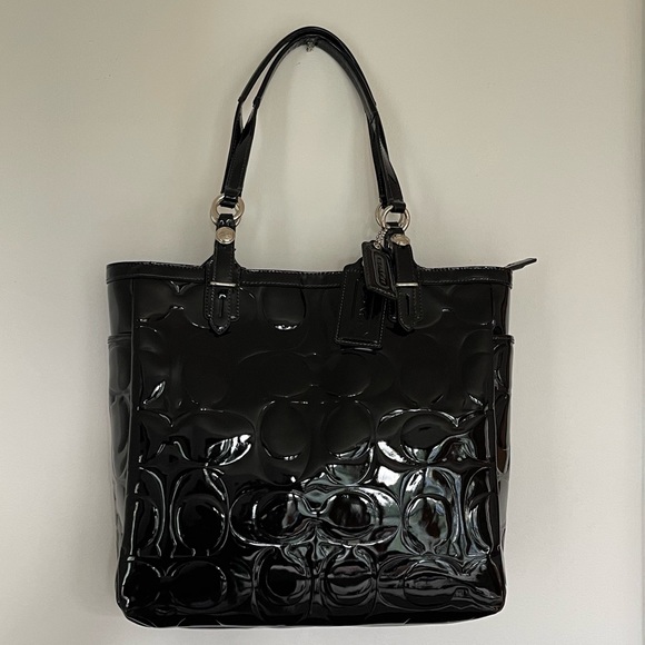 COACH Embossed Gallery Tote in Black Patent NWOT - Picture 2 of 6